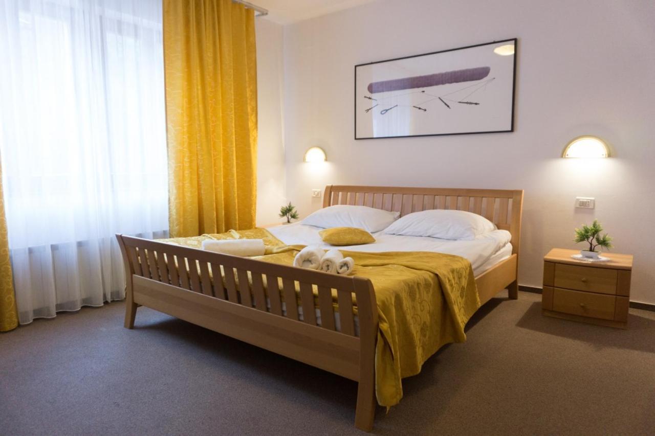 Restaurant And Rooms Kotlar โคบาริด ภายนอก รูปภาพ