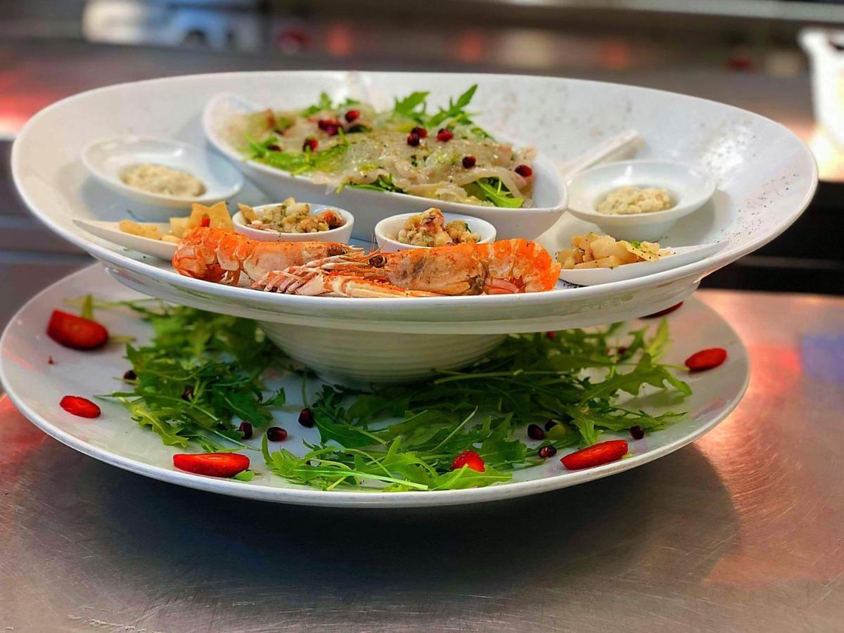 Restaurant And Rooms Kotlar โคบาริด ภายนอก รูปภาพ