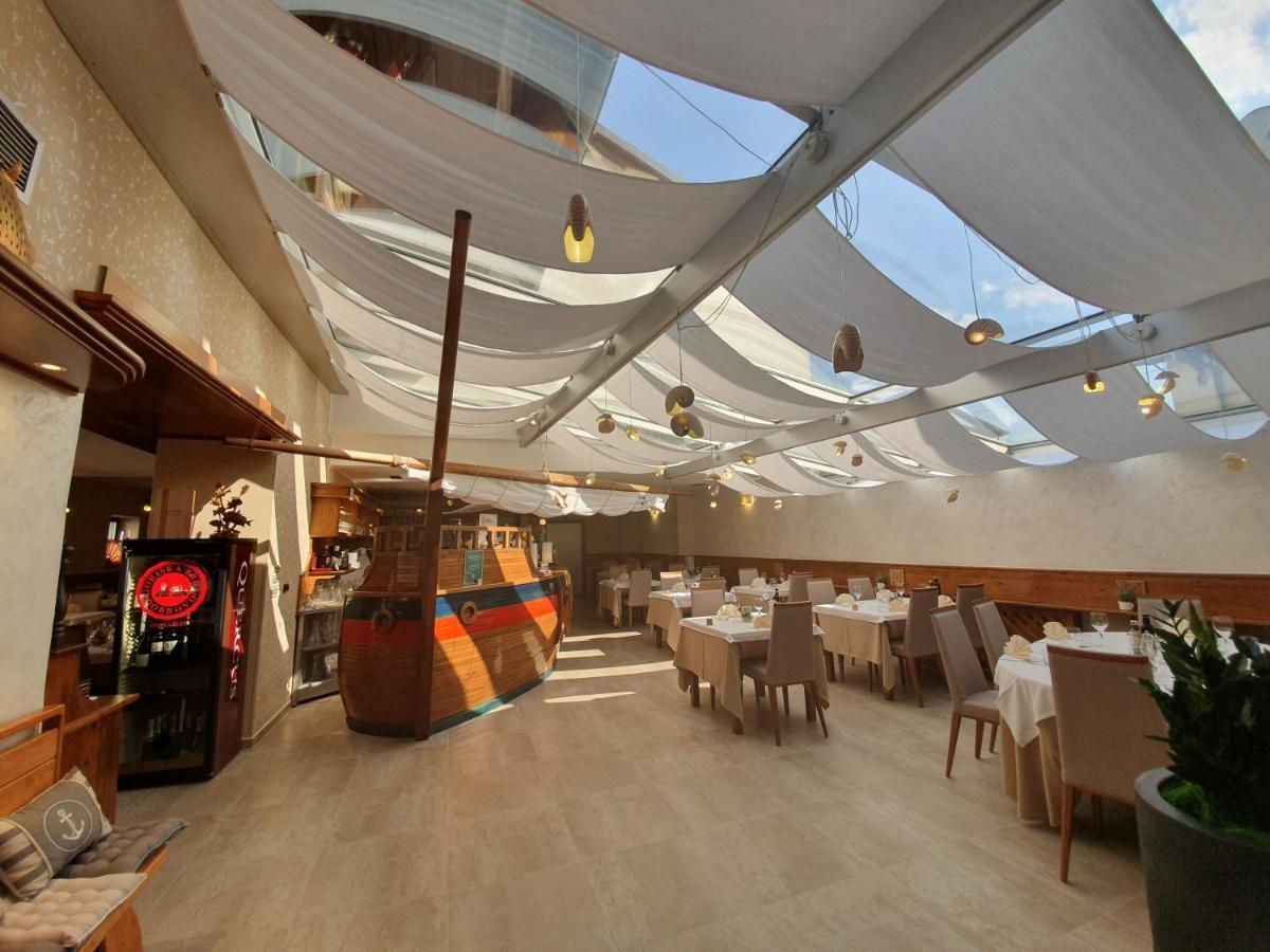 Restaurant And Rooms Kotlar โคบาริด ภายนอก รูปภาพ